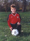 chris_soccer_2003.JPG (21472 bytes)